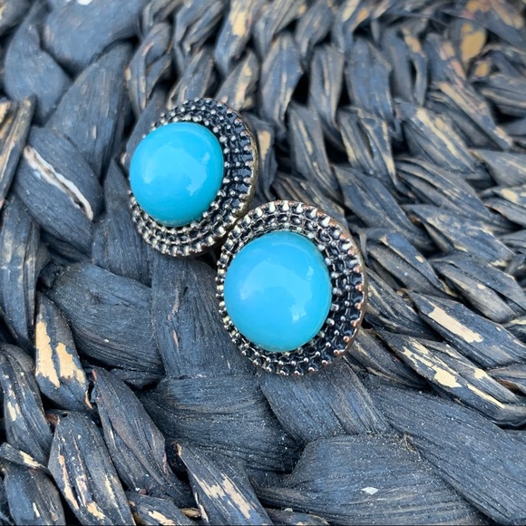 Round Turquoise Stud Earrings - Picture 1 of 4